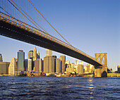 Brooklyn Bridge and downtown, Manhattan. New York City, USA