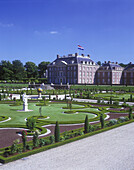 Het loo palace gardens, Apeldorn, holland.