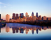 River schuylkill, Downtown skyline, Philadelphia, Pennsylvania, USA.