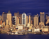 Mid-town skyline, Manhattan, New York, USA.