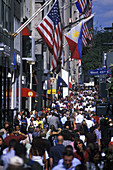 Crowds, Fifth Avenue, Midtown, Manhattan, New York, USA