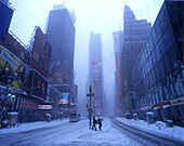 Blizzard, Times square, Midtown, Manhattan, New York, USA
