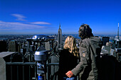 Couple, Observation deck, Midtown skyline, Manhattan, New York, USA