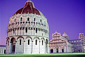 Baptistery, duomo and leaning tower, Piazza dei Miracoli. Pisa. Tuscany, Italy