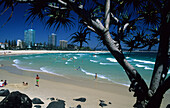Coolangatta mit Strand im Süden der Gold Coast, Gold Coast, Queensland, Australien