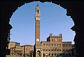 Piazza del Campo and Torre del Mangia, Siena. Tuscany, Italy