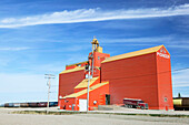 Red grain elevator (feature of the Saskatchewan landscape). Davidson. Saskatchewan, Canada