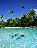 South pacific, Cook Islands, Aitutaki lagoon, One foot Island, dream beach, cristal clear water, couple snorchling 
