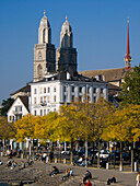 Zürich, Grossmuenster, Limmatquai