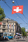 Schweiz Zürich Paradeplatz Bankenviertel Credit Suissse