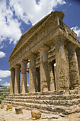 The Temple of Concordia (430 BC), Valley of the Temples (Sicily s Oldest Tourist Site), Agrigento. Sicily, Italy