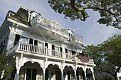 Edgartown. Exterior of the Victorian Inn. Martha s Vineyard. Massachusetts. USA.