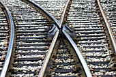 dividing train tracks