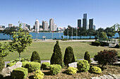 Skyline of Detroit (Michigan, USA) from Dieppe Gardens. Windsor. Ontario, Canada