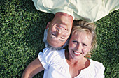 rs, 50-60 years, Adult, Adults, Affection, Bond, Bonding, Bonds, Caucasian, Caucasians, Color, Colour, Contemporary, Couple, Couples, Daytime, Exterior, Facial expression, Facial expressions, Female