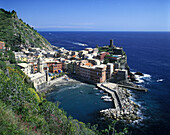 Vernazza, Cinque terre, Ligurianriviera coastline, Italy.