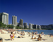 Waikiki & Diamond Head, Honolulu, Oahu, Hawaii, USA.