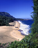 Scenic lumahai beach, Kauai coastline, Hawaii, USA.