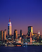 Empire state building, Mid-town skyline, Manhattan, New york, USA.