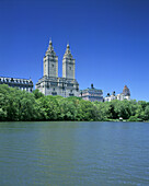 Central park west skyline, Lake, Central park, Manhattan, New York, USA.