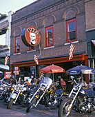 Pig bar-b-q restaurant, Beale Street, Memphis, Tennessee, USA.