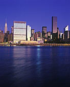 Mid-town skyline, Manhattan, New York, USA.