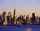 Midtown skyline, Manhattan, New York, USA.