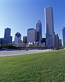Grant park & downtown skyline, Chicago, Illinois, USA.