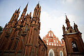 Die Annenkirche und die Kirche des Bernhardiner Klosters werden auch Gotisches Ensemble genannt, Vilnius, Litauen