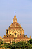 Gawdawpalin temple in Bagan s archeological zone. Bagan. Myanmar (Burma).