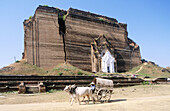 Mingun (Mantara Gyi) Pagoda. Mandalay Division. Myanmar (Burma).