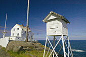Weather station. Kråkenäs, Stadhavet Sea, Vågsøy, Sogn og Fjordarne. Norway, Scandinavia. Europe.