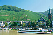Excursion boat on river Moselle, Bernkastel-Kues, Rhineland-Palatinate, Germany