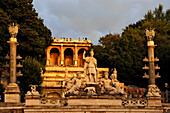 Piazza del Popolo mit Skulptur, Rom, Latium, Italien
