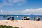 Strand und Ufer am Amazonas, Santarem, Para, Brasilien, Südamerika
