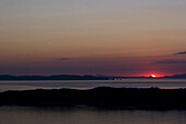 Meer und Küstenlandschaft bei Sonnenuntergang, Baugaud, Port Cros, Frankreich, Europa