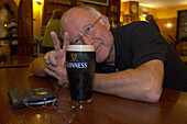 Innenaufnahme, O'Connor's Pub in Doolin, County Clare, Irland, Europa