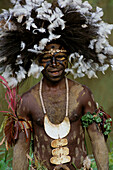 Kundi tribesman. Papua New Guinea