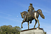 Massachusetts, Boston, Statue of George Washington mounted on a horse in Boston Garden, created by Thomas Ball