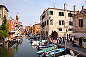 Vena Kanal mit Booten, Chioggia, Lagune, Venetien, Italien