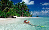 Snorkeling in Lagoon, Maldives, Indian Ocean, Medhufushi, Meemu Atoll