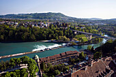 Aare Fluß mit Kirchenfeldbrücke, Altstadt, Bern, Schweiz