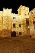 Night view of Palacio de los Golfines de Abajo (13th-14th century), Cáceres. Extremadura, Spain