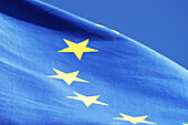  Aussen, Außen, Blau, Detail, Details, Europa, Europäische Union, Fahne, Fahnen, Farbe, Flagge, Flaggen, Hintergrund, Hintergründe, Horizontal, Konzept, Konzepte, Nahaufnahme, Nahaufnahmen, Oberfläche, Oberflächen, Stern, Sterne, Symbol, Symbole, Tageszei
