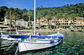 Port Cros Island. The Hyères Islands, or Golden Isles (îles d Or), are three islands off the coast of the Var department, east of Toulon. Mediterranean coast. France