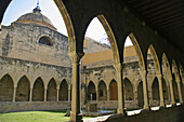 Cathedral cloister, Tortosa. Tarragona province, Catalonia, Spain