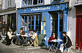 Outdoor café. Paris, France