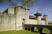 Château Comtal, La Cité Carcassonne medieval fortified town. Aude, Languedoc-Roussillon, France
