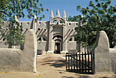 San mosque. Clay architecture. San. Mali.