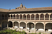 Cloister of Convento de las Dueñas, Salamanca. Castilla-León, Spain
